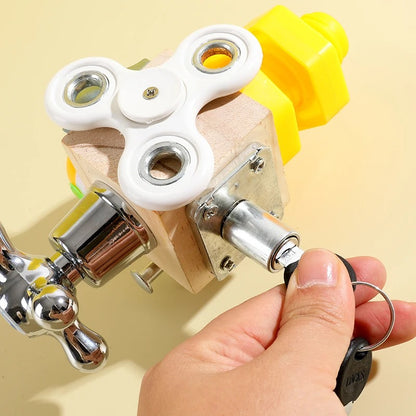 MONTESSORİ  AHŞAP AKIL VE ZEKA KÜPÜ: Hayal Gücünün Kilitlerini Açsın, Zihnini Geliştirsin!